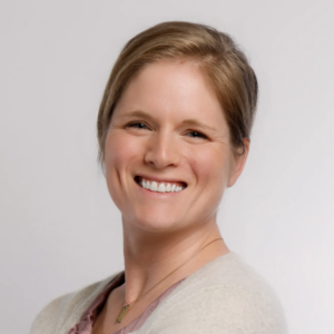 Professional Portrait of Lindsey Smith